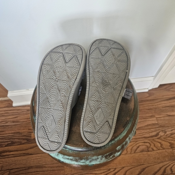 Chaco gray slides size 10 - Picture 3 of 4